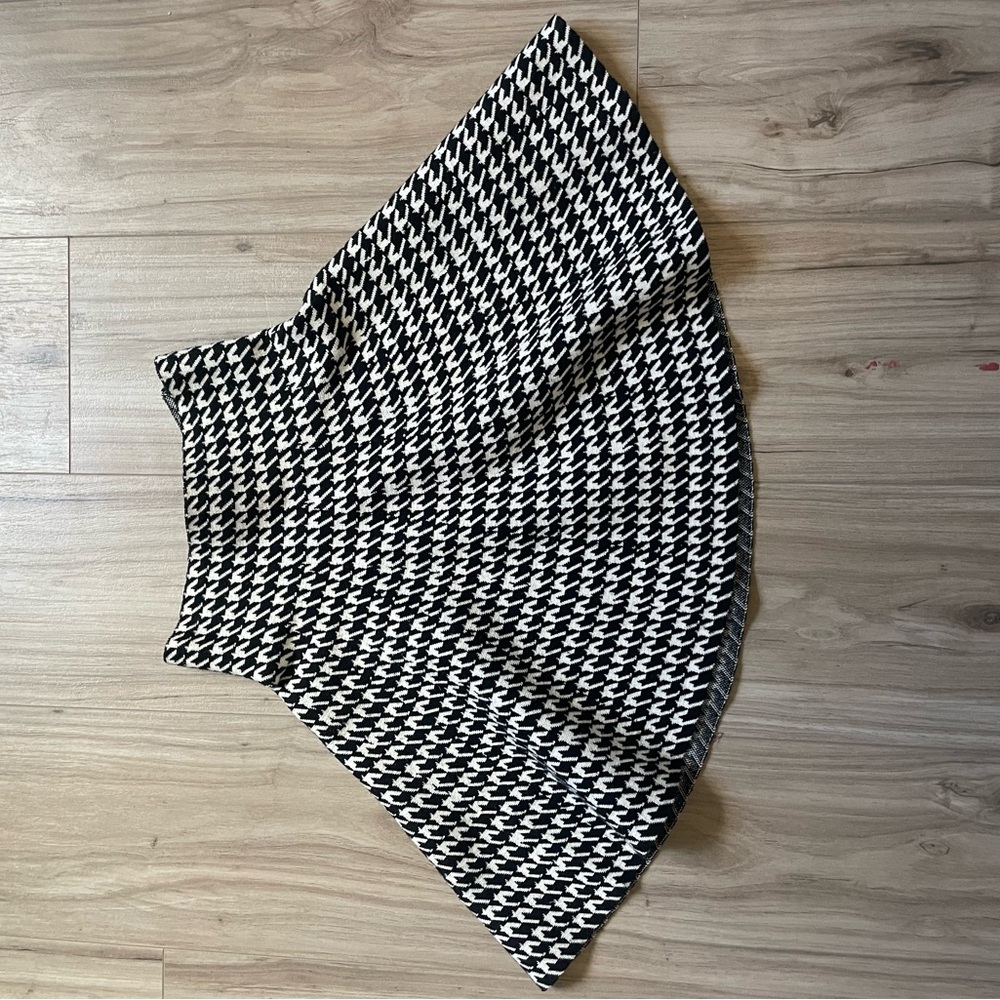 Molly Bracken Black and White A-Line Midi Skirt